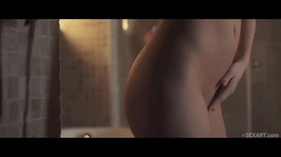 ХХХ видео №1978 (18:33) - брюнеточки, в душевой, красивые сиськи, в ванной.